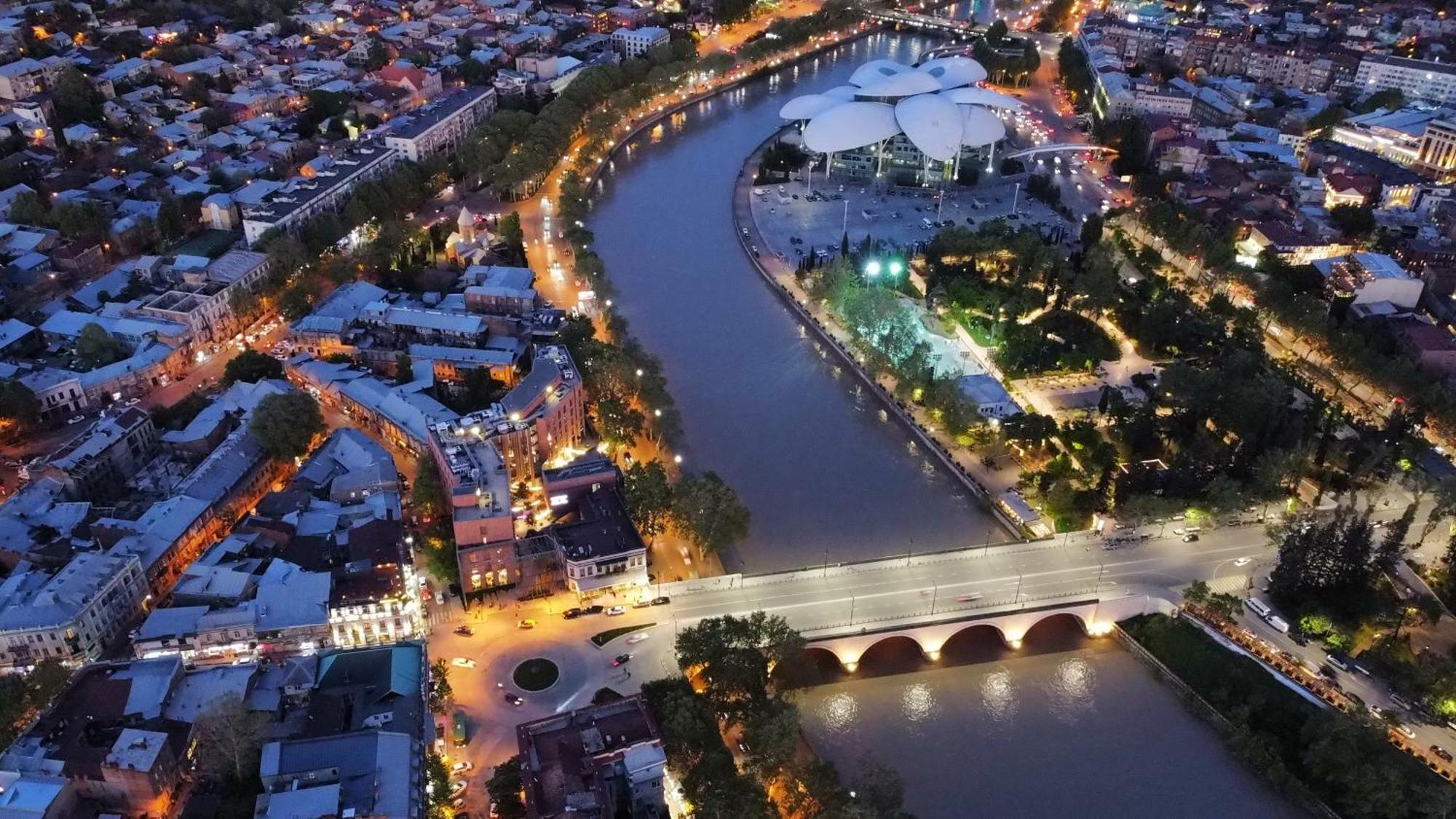 Art Nova 10 Compact Tbilisi